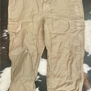 Women's Tan Cargo Capris